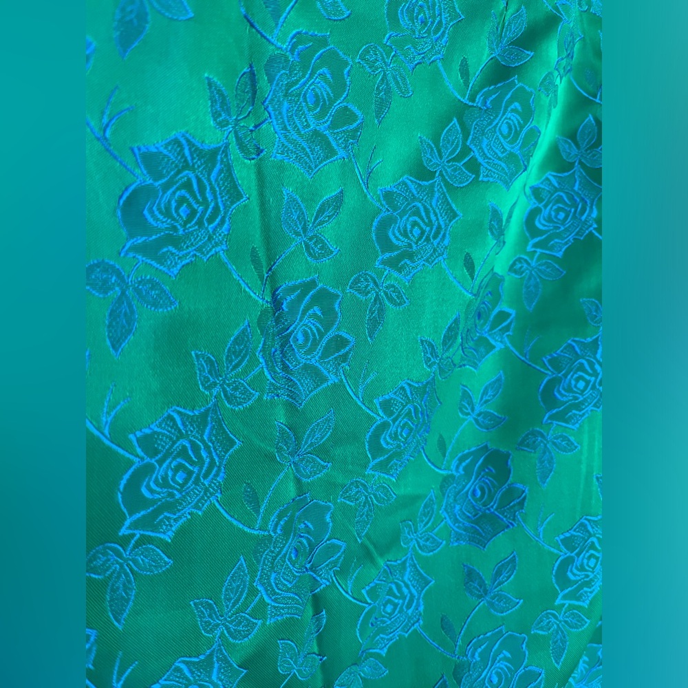 Vintage Green Silk Cropped Jacket with Embossed Blue Roses Jacket Pockets - Picture 5 of 6